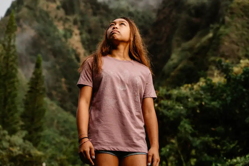 ALOHA KE AKUA - Napua Women's Orchid Tee - Noʻeau Designers