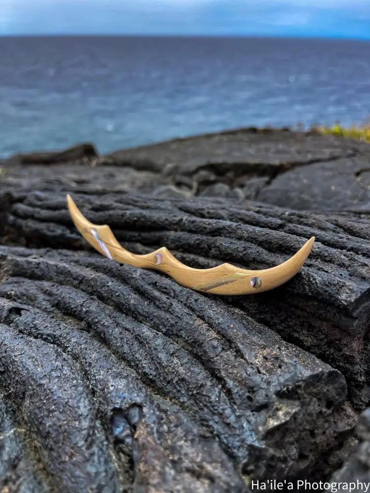 E OLA ANA - Abalone Ulei Hair Stick - Noʻeau Designers