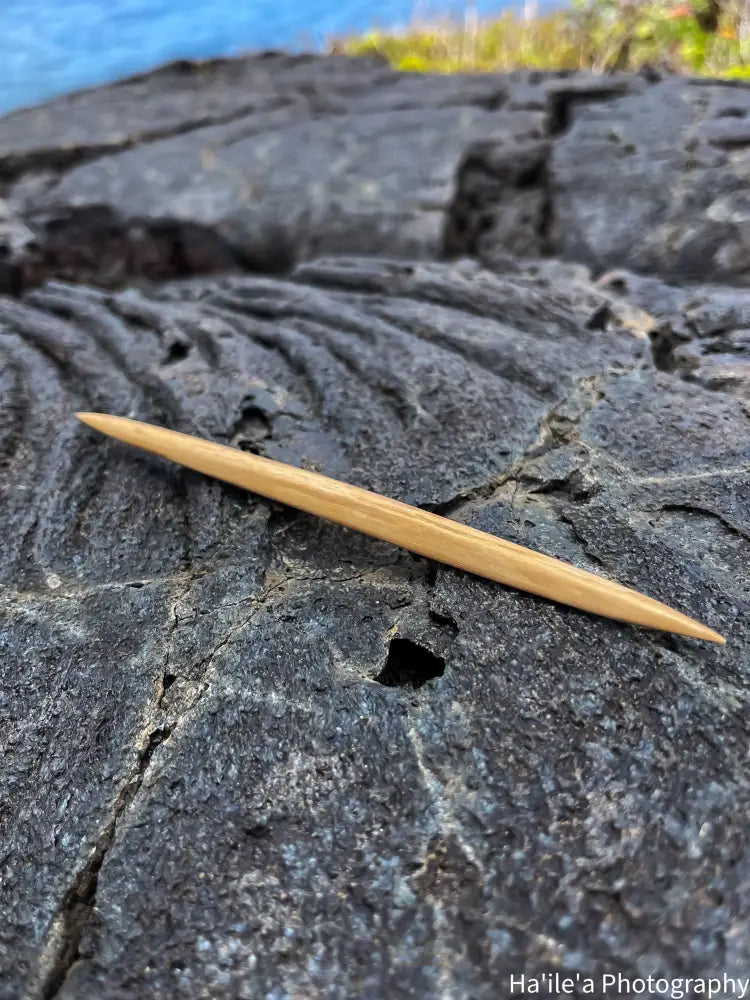E OLA ANA - Alahee Hair Stick - Noʻeau Designers