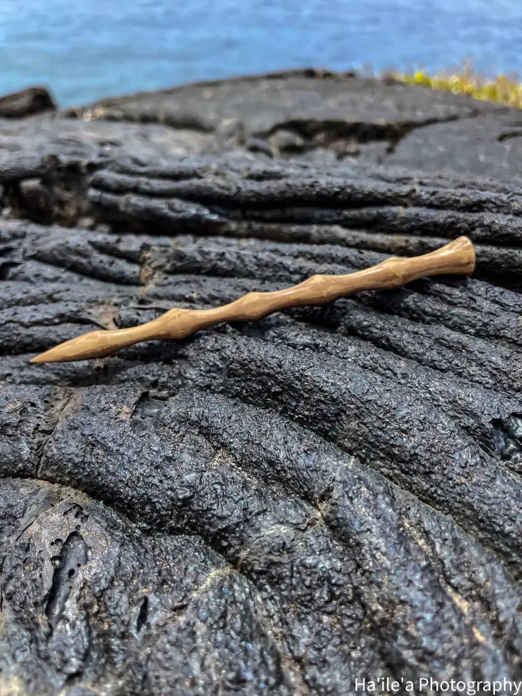 E OLA ANA - Alahee Hair Stick - Noʻeau Designers