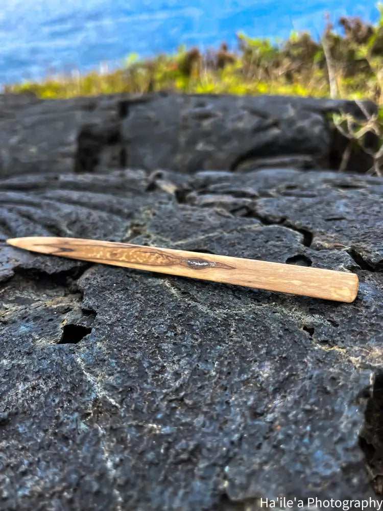 E OLA ANA - Alahee Hair Stick - Noʻeau Designers