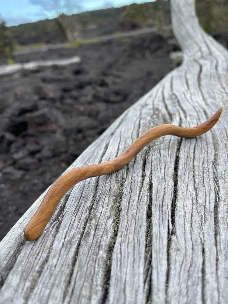 E OLA ANA - Koaia Hair Stick - Noʻeau Designers