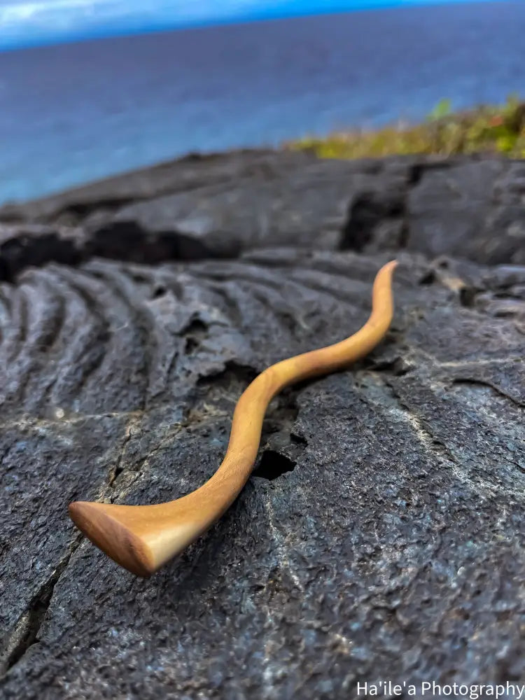 E OLA ANA - Koaia Hair Stick - Noʻeau Designers