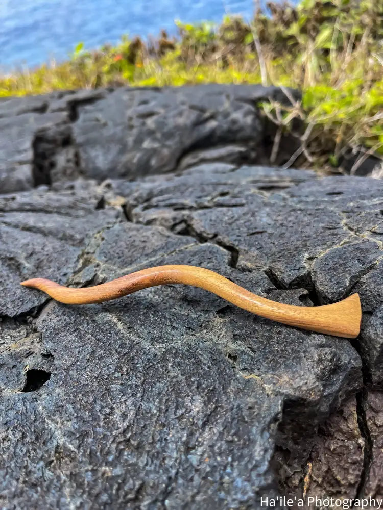 E OLA ANA - Koaia Hair Stick - Noʻeau Designers