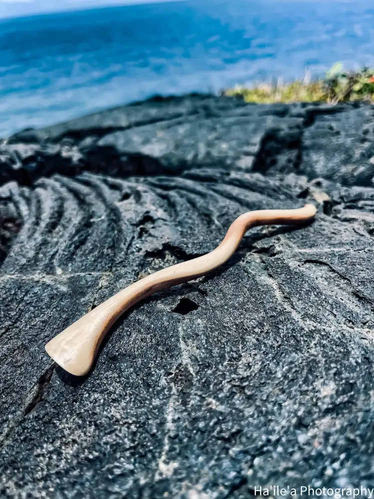 E OLA ANA - Koaia Hair Stick - Noʻeau Designers