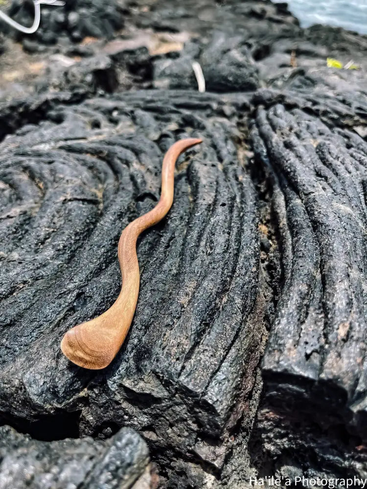 E OLA ANA - Koaia Hair Stick - Noʻeau Designers