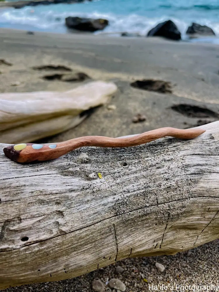 E OLA ANA - Mother Of Pearl Kopiko Hair Stick - Noʻeau Designers