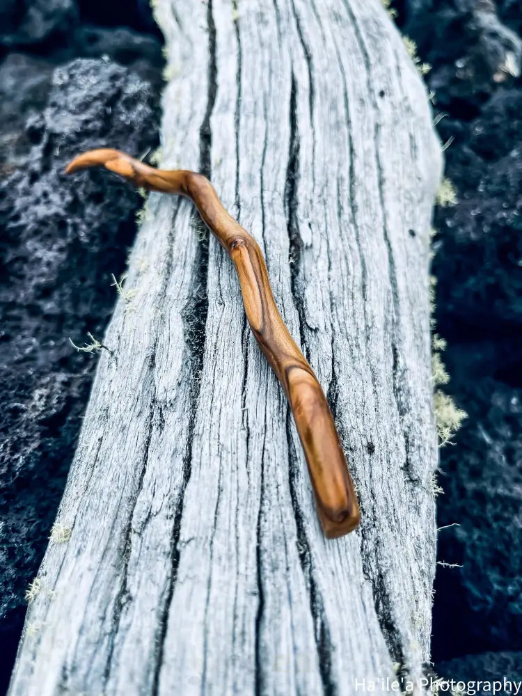 E OLA ANA - Ulei Hair Stick - Noʻeau Designers
