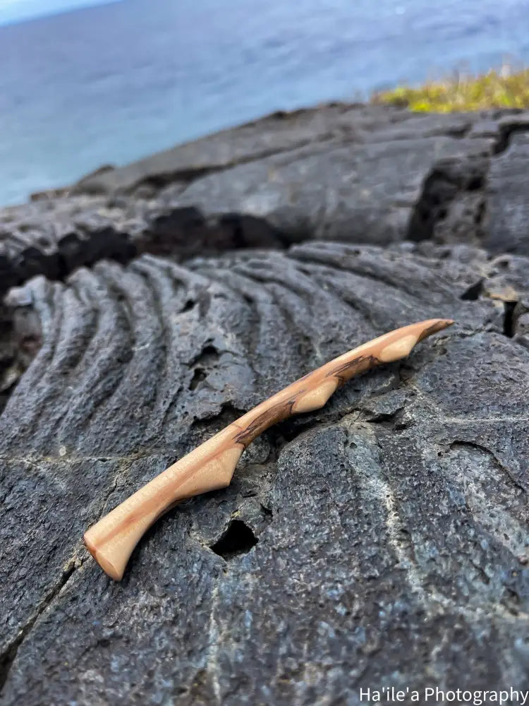 E OLA ANA - Ulei Hair Stick - Noʻeau Designers