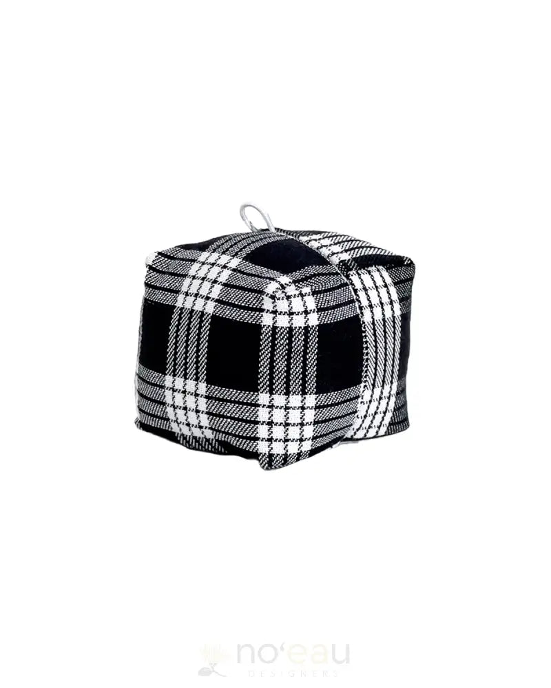 Kahealani Kreations - Palaka Ornaments Black Home Goods