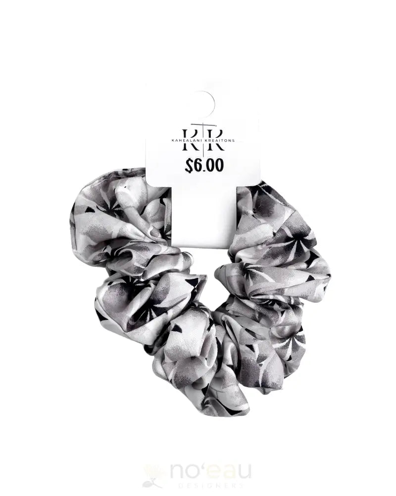 Kahealani Kreations - Scrunchies Plumeria / Black Accessories