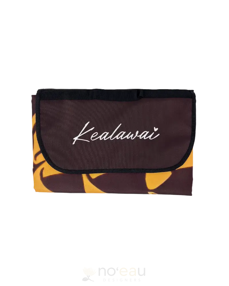 Kealawai - Assorted Picnic Mats Puakenikeni / Brown Accessories