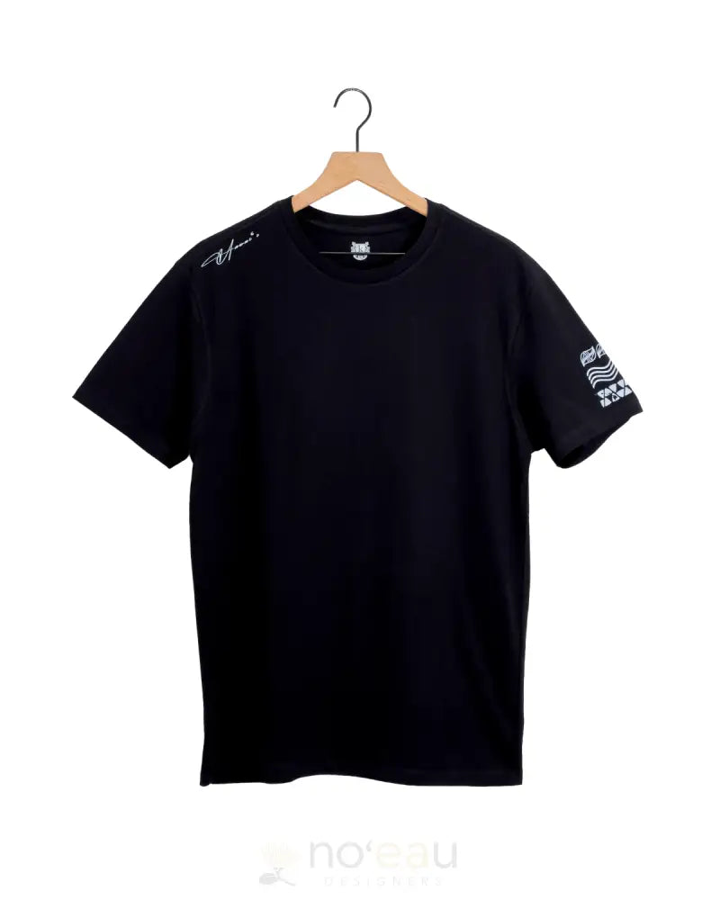 KZ DEZIGNS - Ha-Wai-I T-Shirt Black / SMALL MEN’S CLOTHING