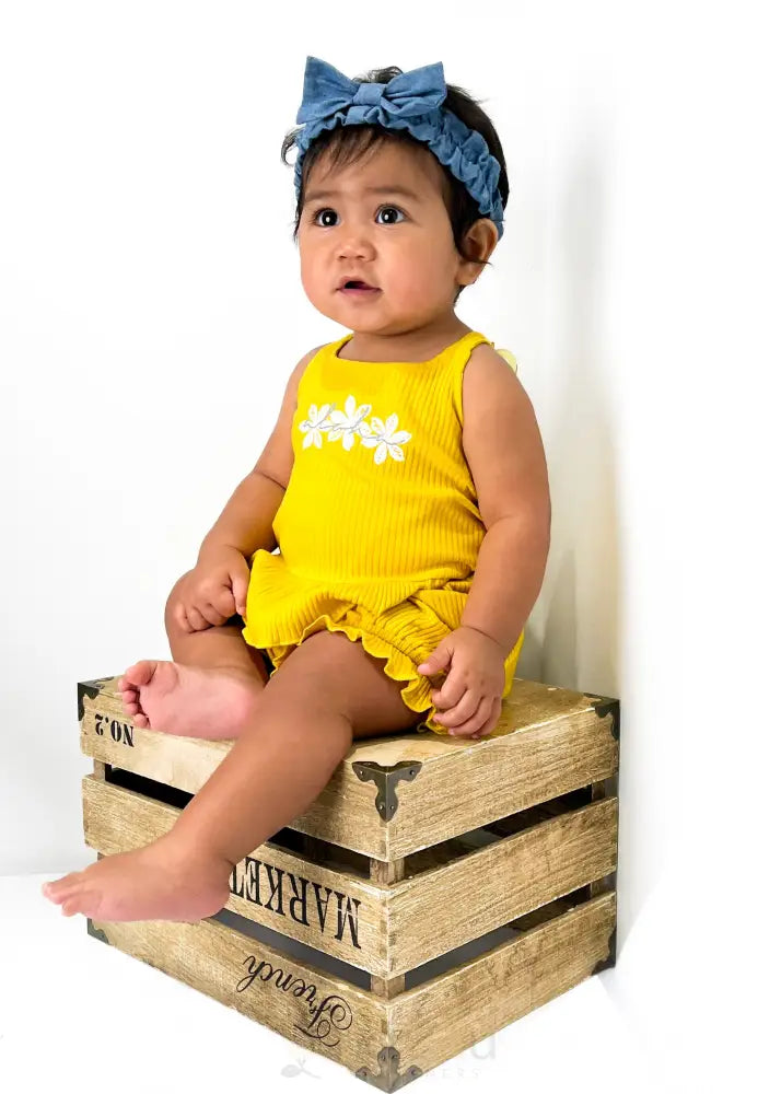 NOE X KAHIAU - Button Back Ruffle Yellow Set With Tribal Flower - Noʻeau Designers