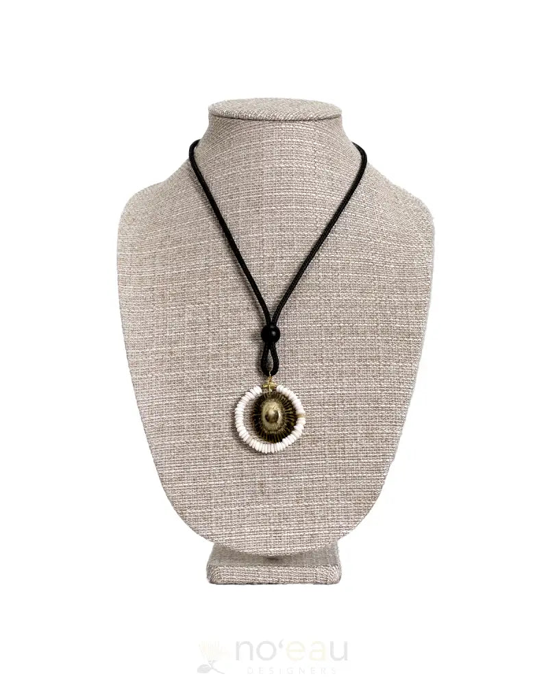 PAPA KINE THINGS - Opihi Shell Pendant with Puka Shell Lei HAWAIIAN ITEMS